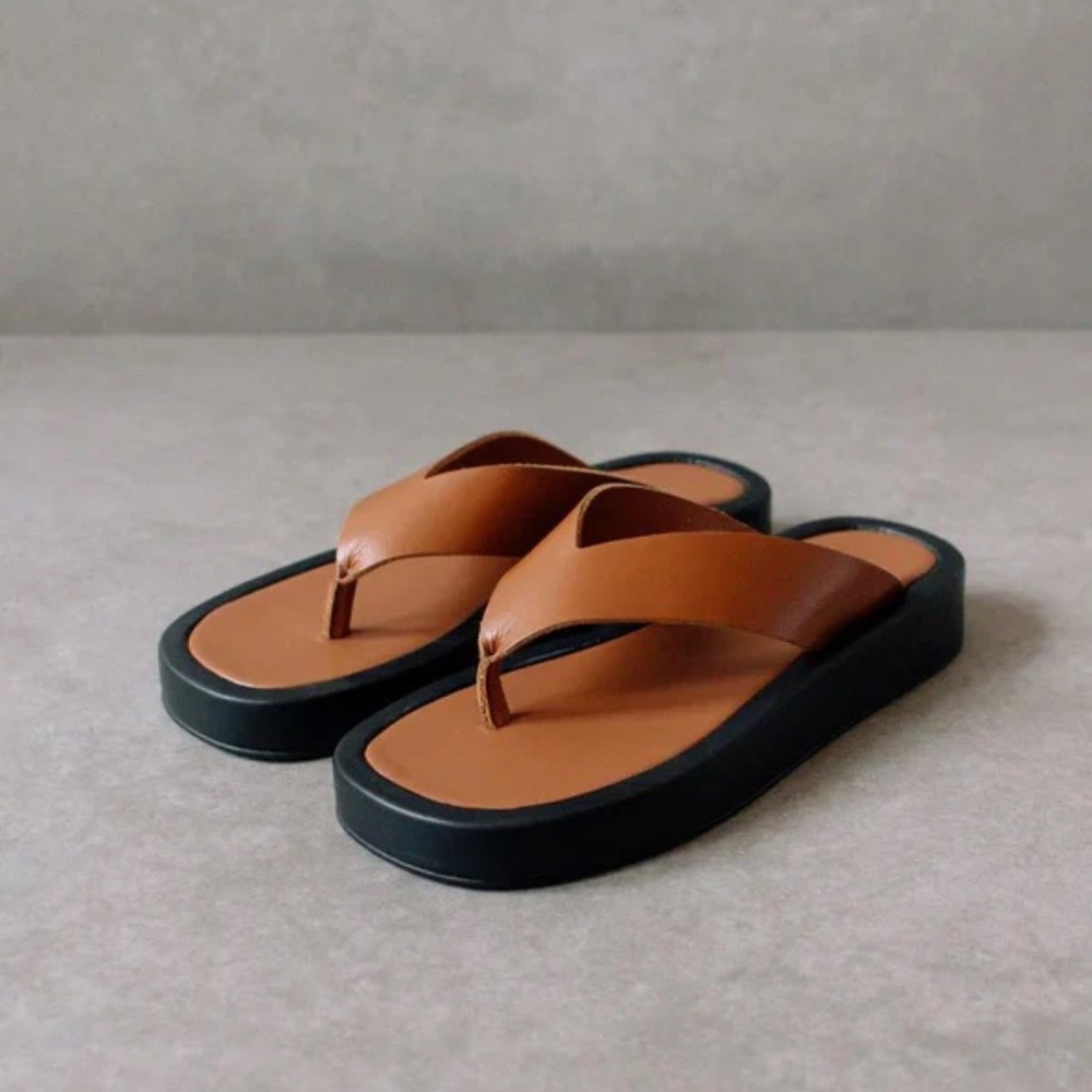 NWT Overcast Tan